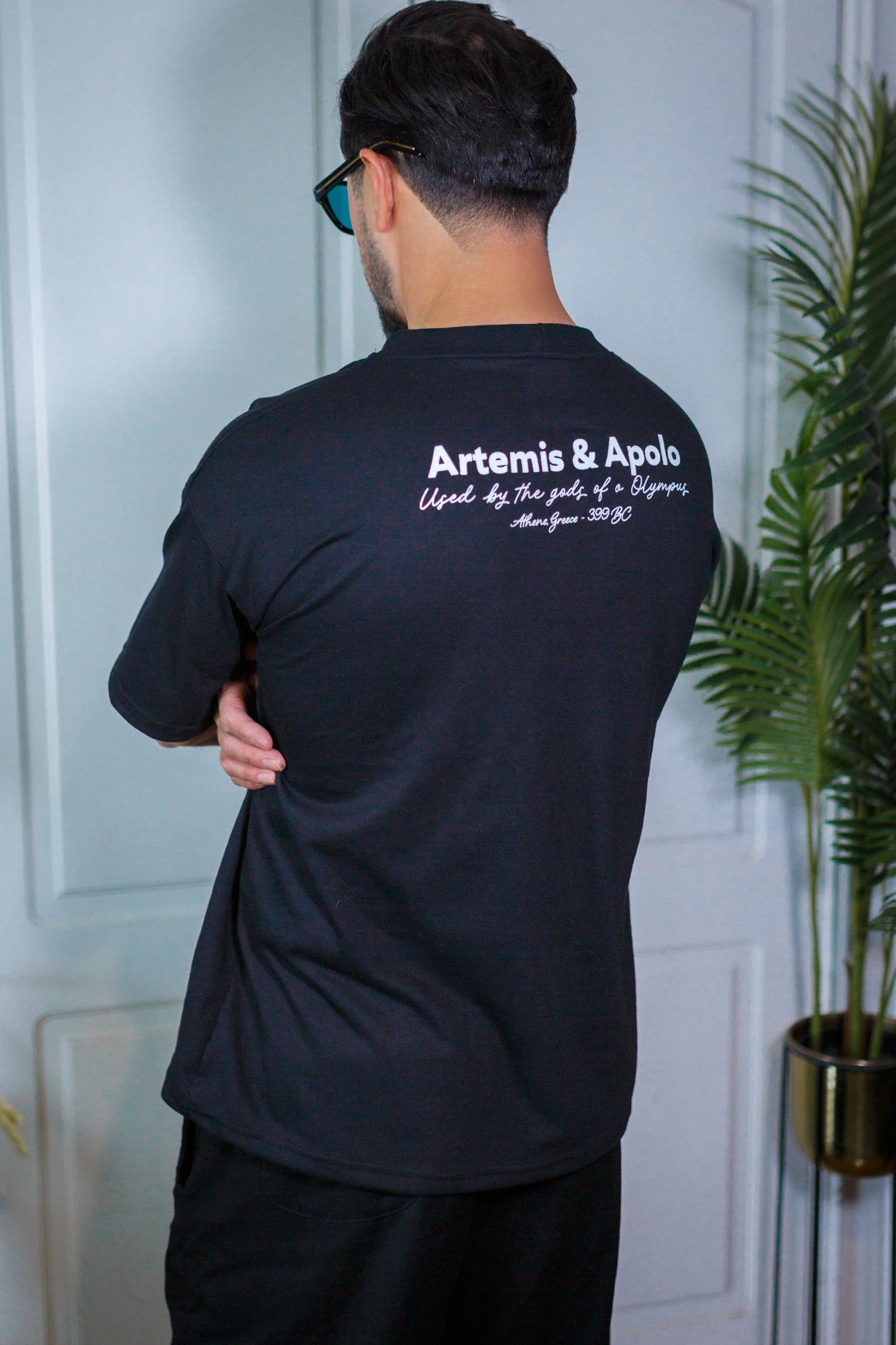 Black T-Shirt | Essential